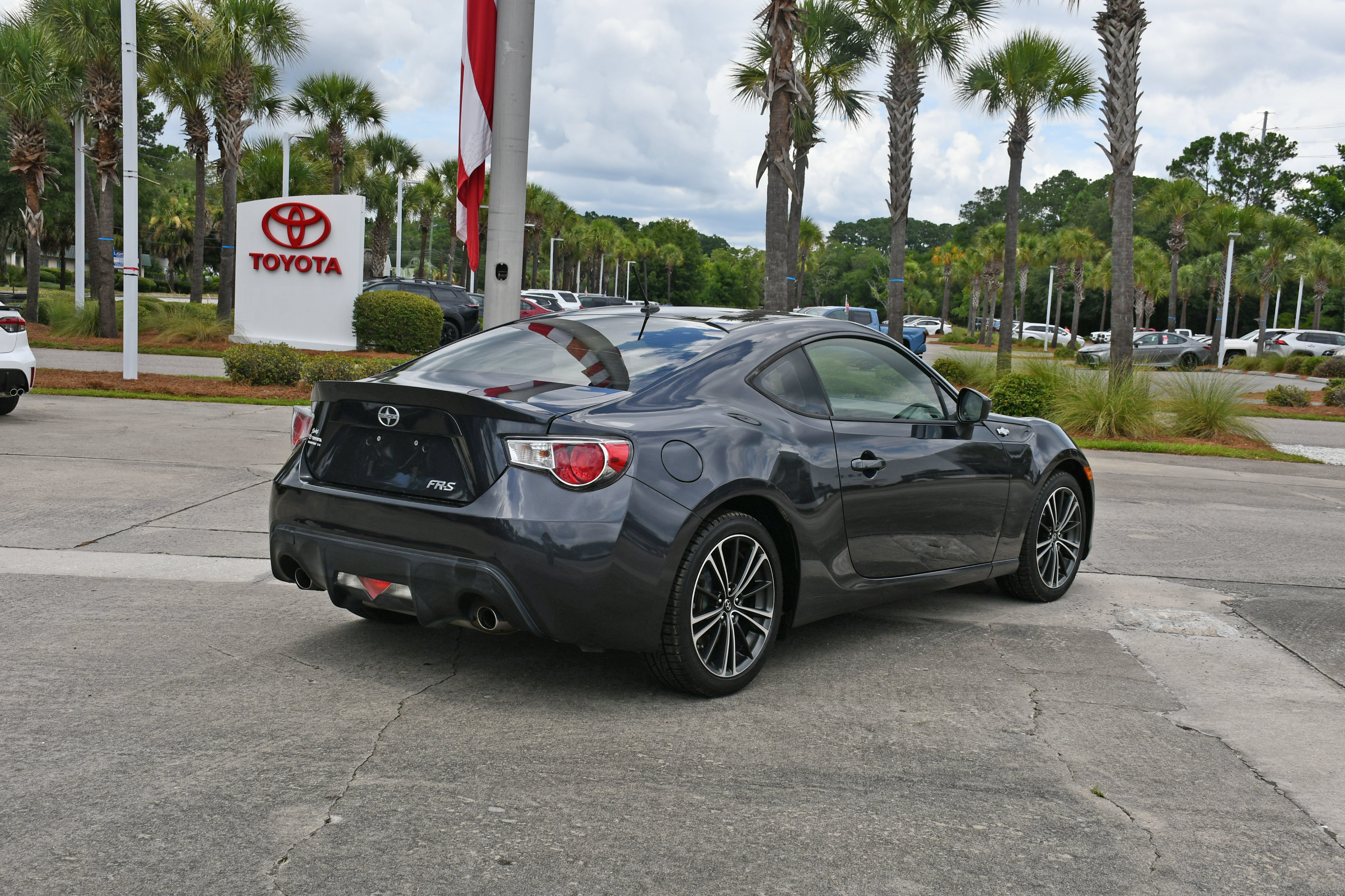 Used 2013 Scion FR-S RWD image 3