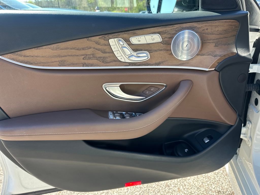 Used 2018 Mercedes-Benz E 400 E 400 image 27