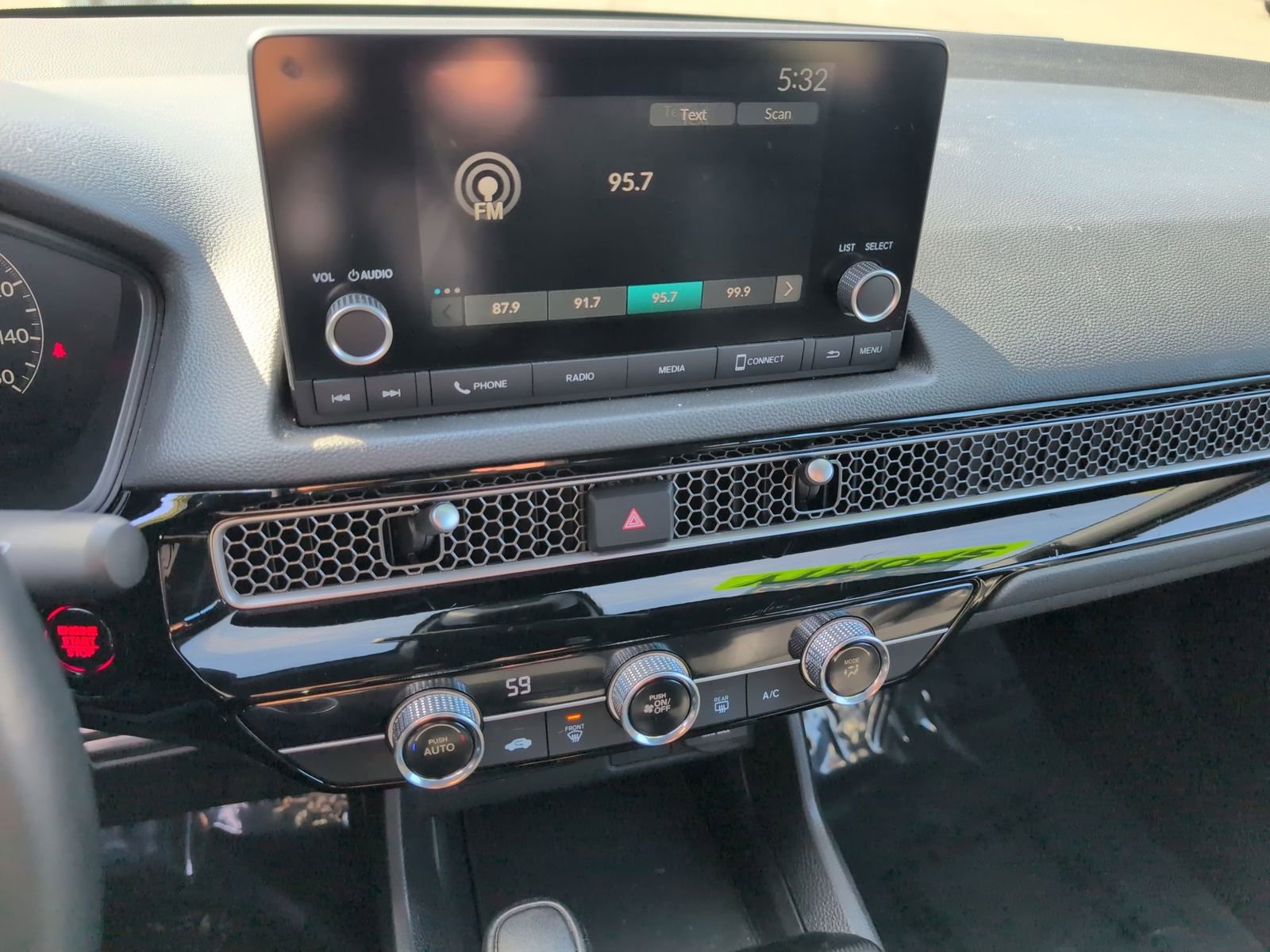 Used 2023 Honda Civic Sport image 18