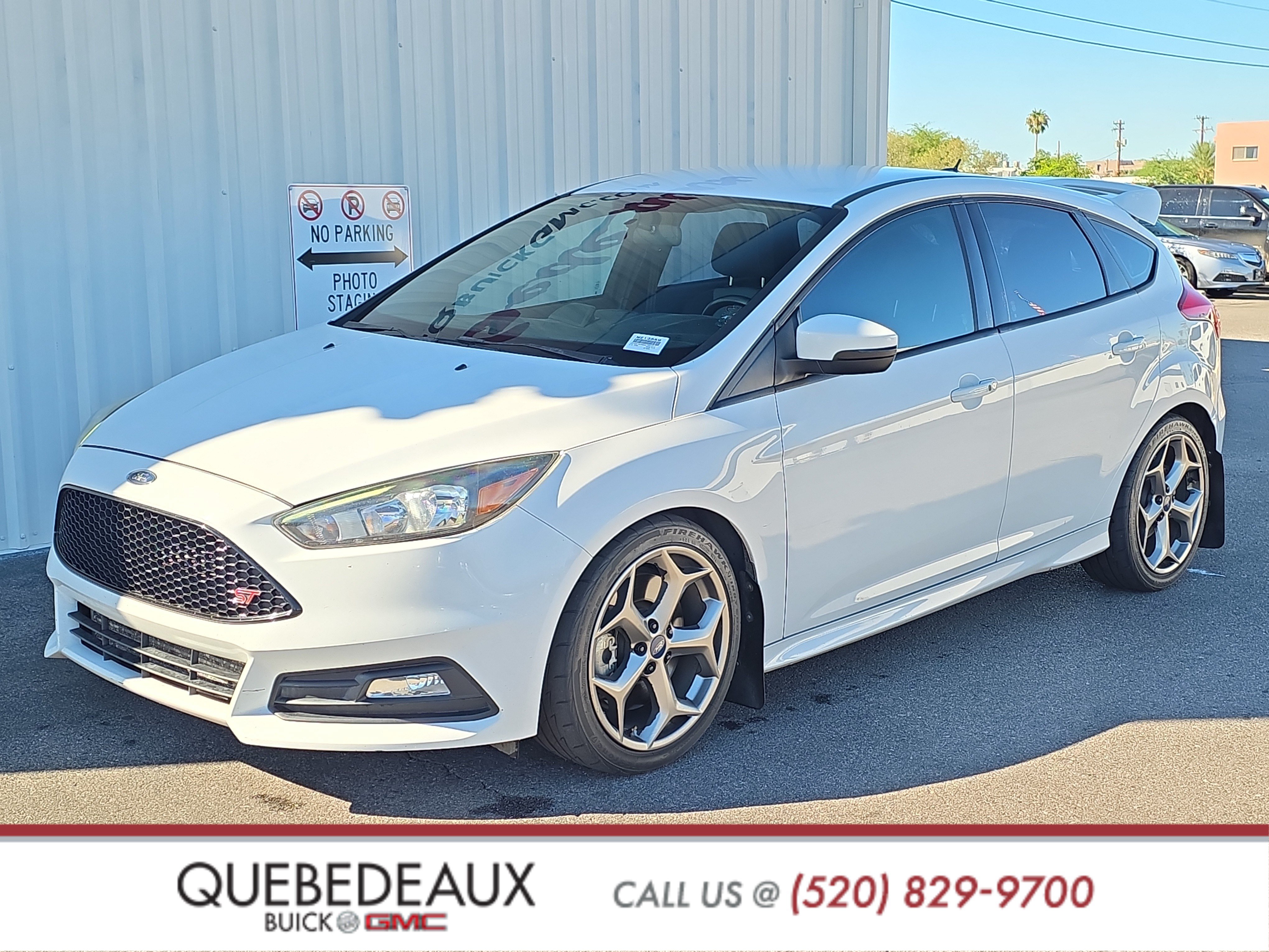 Used 2018 Ford Focus ST FWD image 3