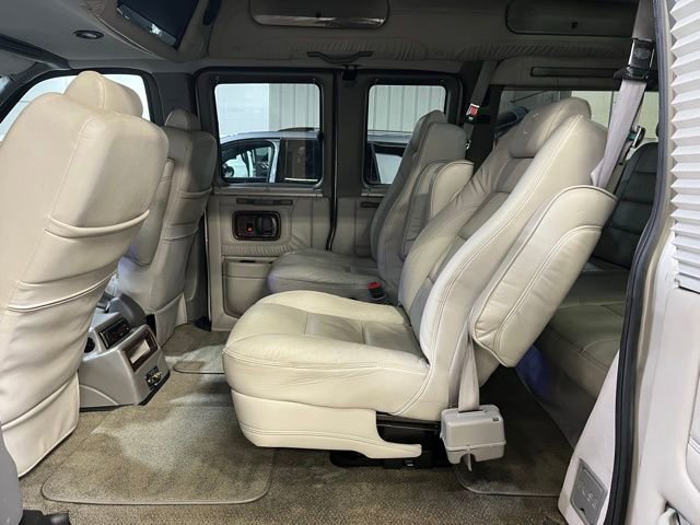 Used 2008 GMC Savana 1500 AWD w/ Preferred Equipment Group image 27