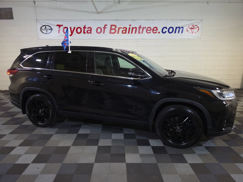 Certified 2019 Toyota Highlander SE