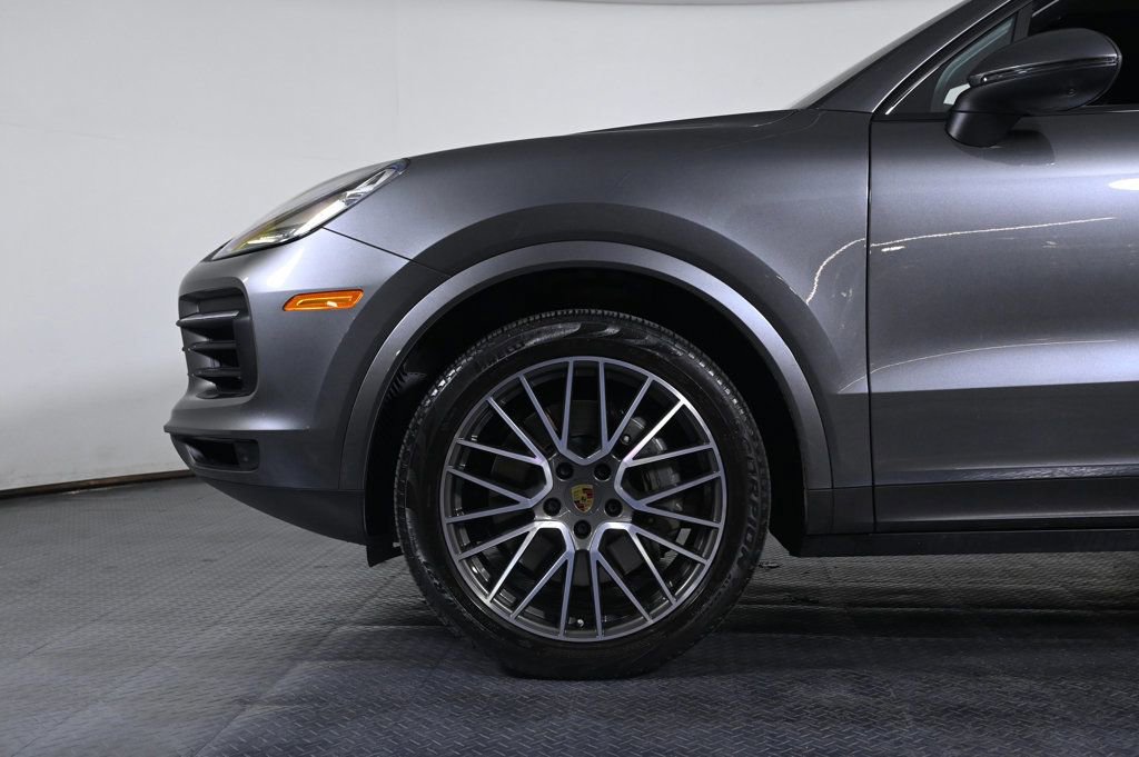 Certified 2021 Porsche Cayenne S image 29