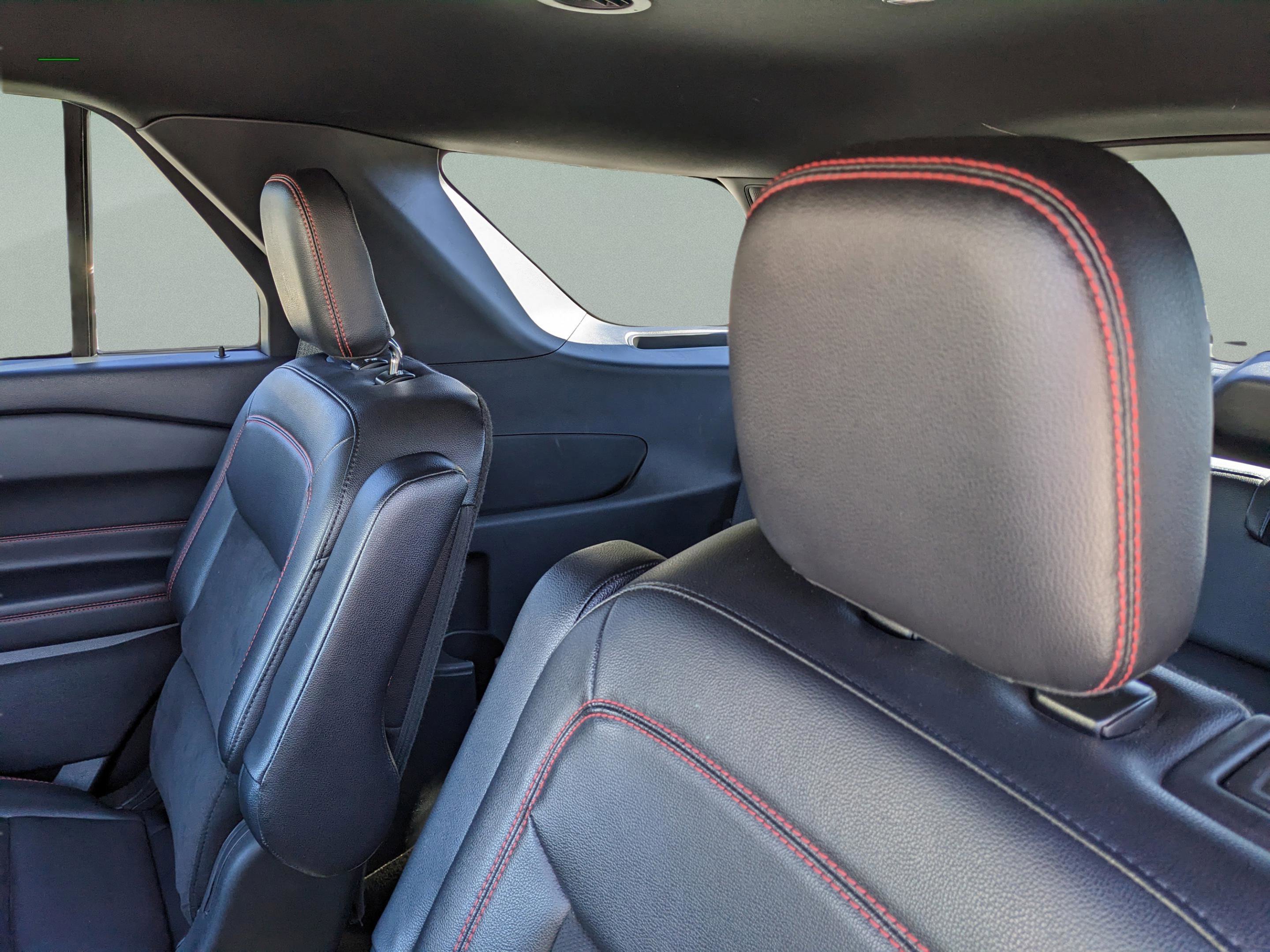 Used 2023 Ford Explorer ST-Line w/ Class IV Trailer Tow Package image 16