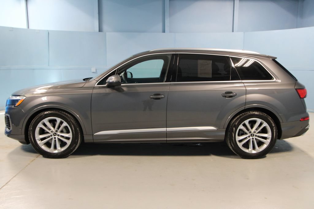 Used 2025 Audi Q7 3.0T Prestige w/ Prestige Package AWD/4WD image 33