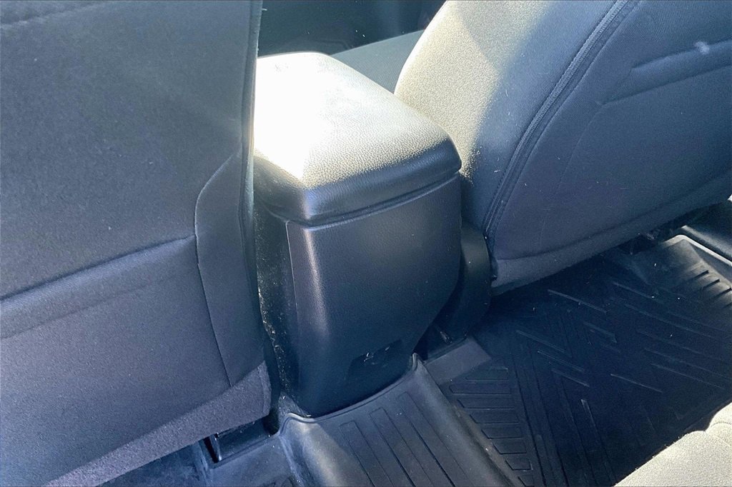 Used 2018 Toyota RAV4 XLE image 28