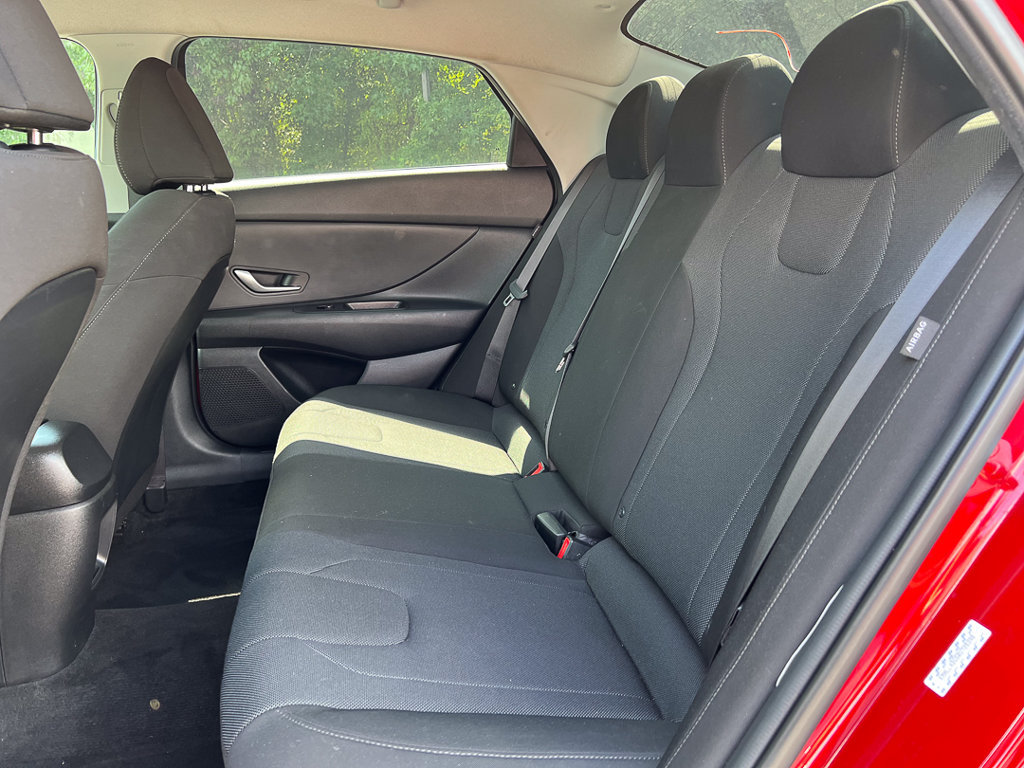 Used 2024 Hyundai Elantra SE FWD image 21