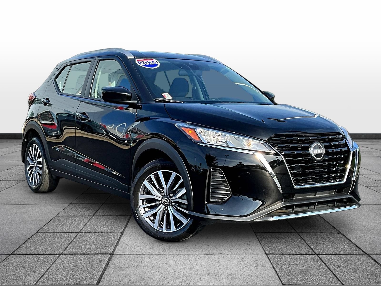 Certified 2024 Nissan Kicks SV FWD image 1