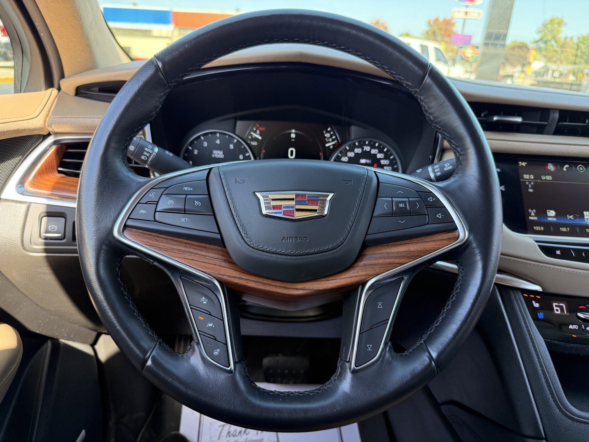 Used 2019 Cadillac XT5 Platinum AWD/4WD image 21