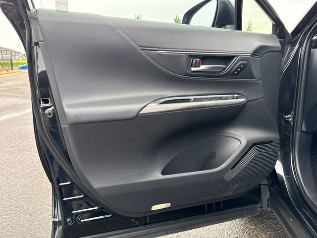 Used 2023 Toyota Venza Limited AWD/4WD image 16