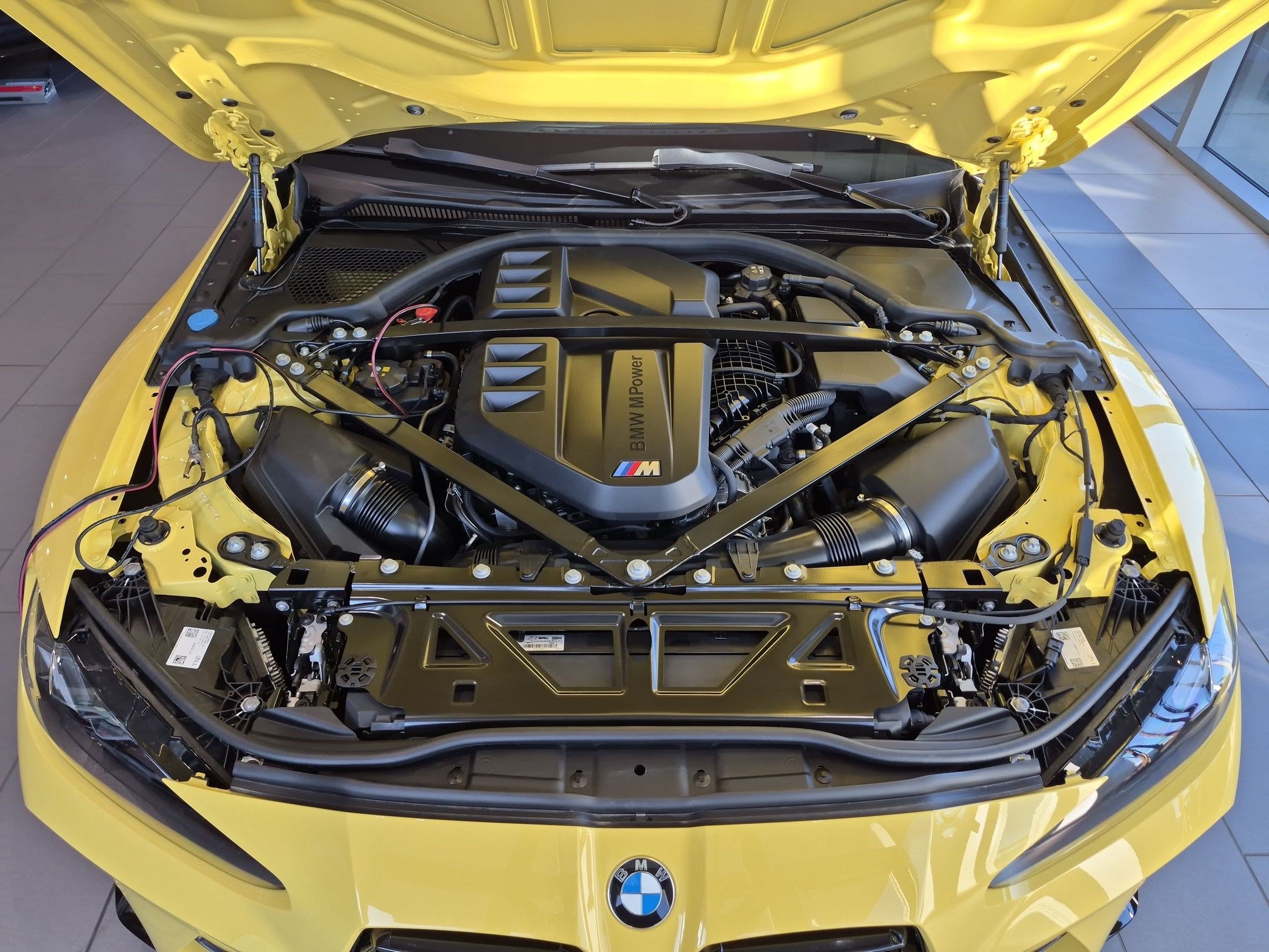 New 2027 BMW M4 Coupe w/ M Carbon Exterior Package RWD image 32