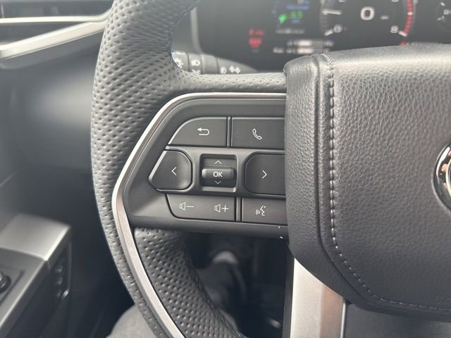 Used 2025 Toyota Tundra Platinum image 21