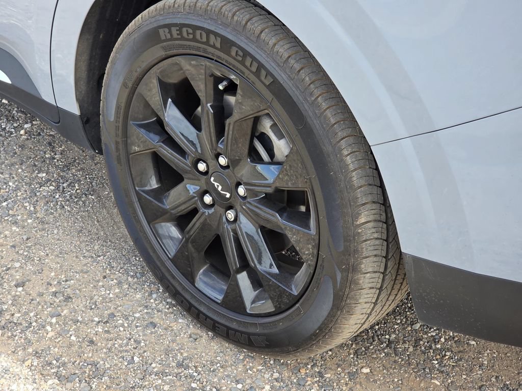 Used 2024 Kia Carnival SX Prestige FWD image 7