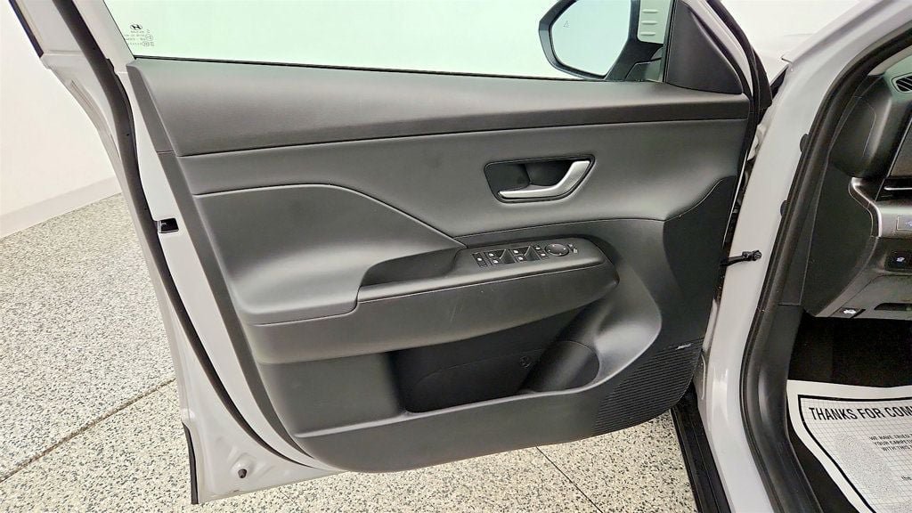 Used 2026 Hyundai Kona Limited FWD image 11