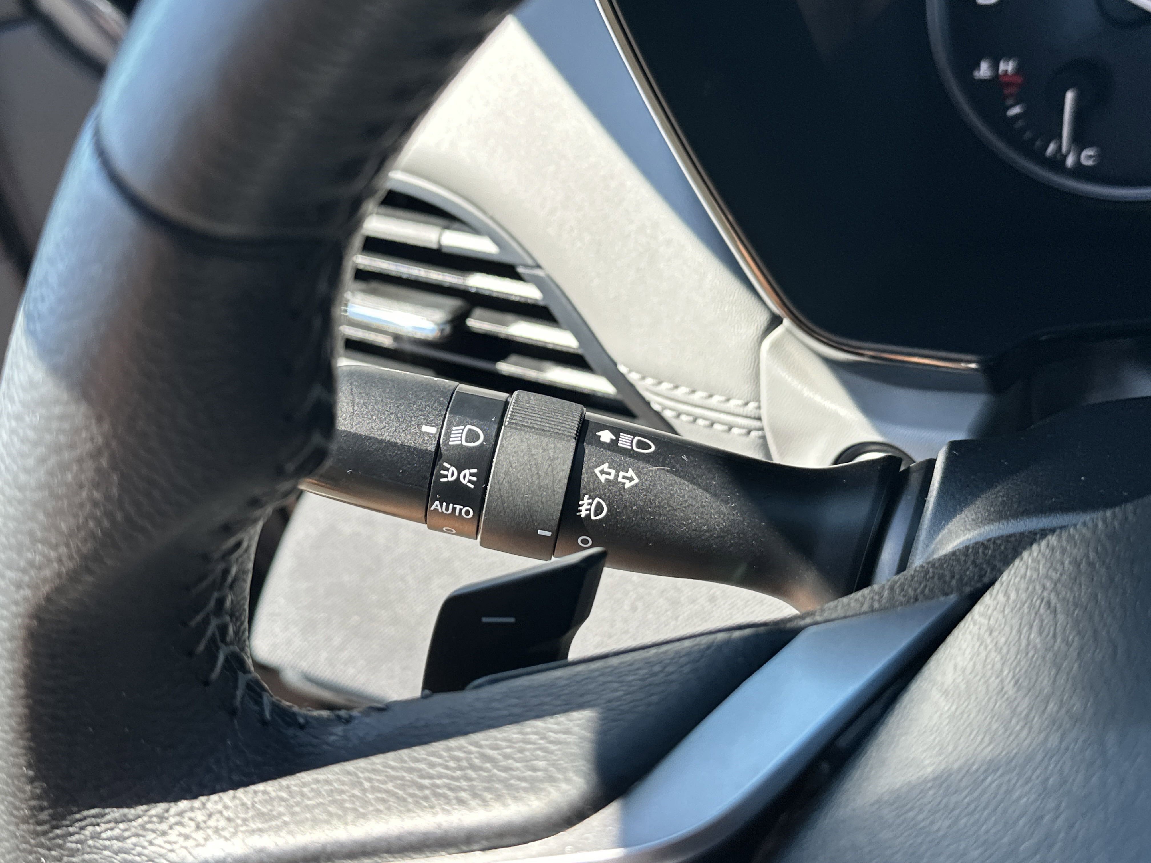 Used 2022 Subaru Outback Premium AWD/4WD image 18