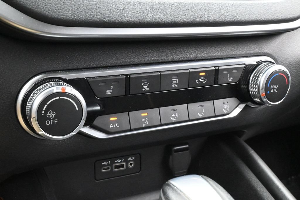 Used 2022 Nissan Altima 2.5 SR w/ Midnight Edition Package FWD image 19