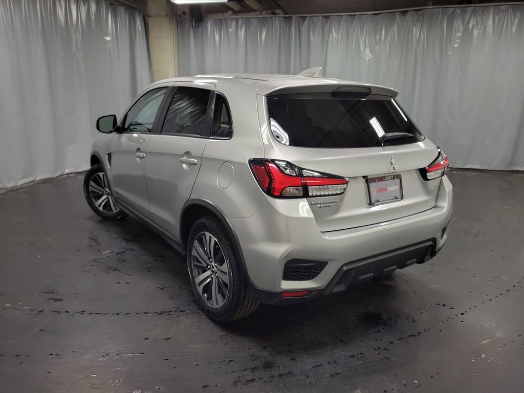 Used 2022 Mitsubishi Outlander Sport SE image 6