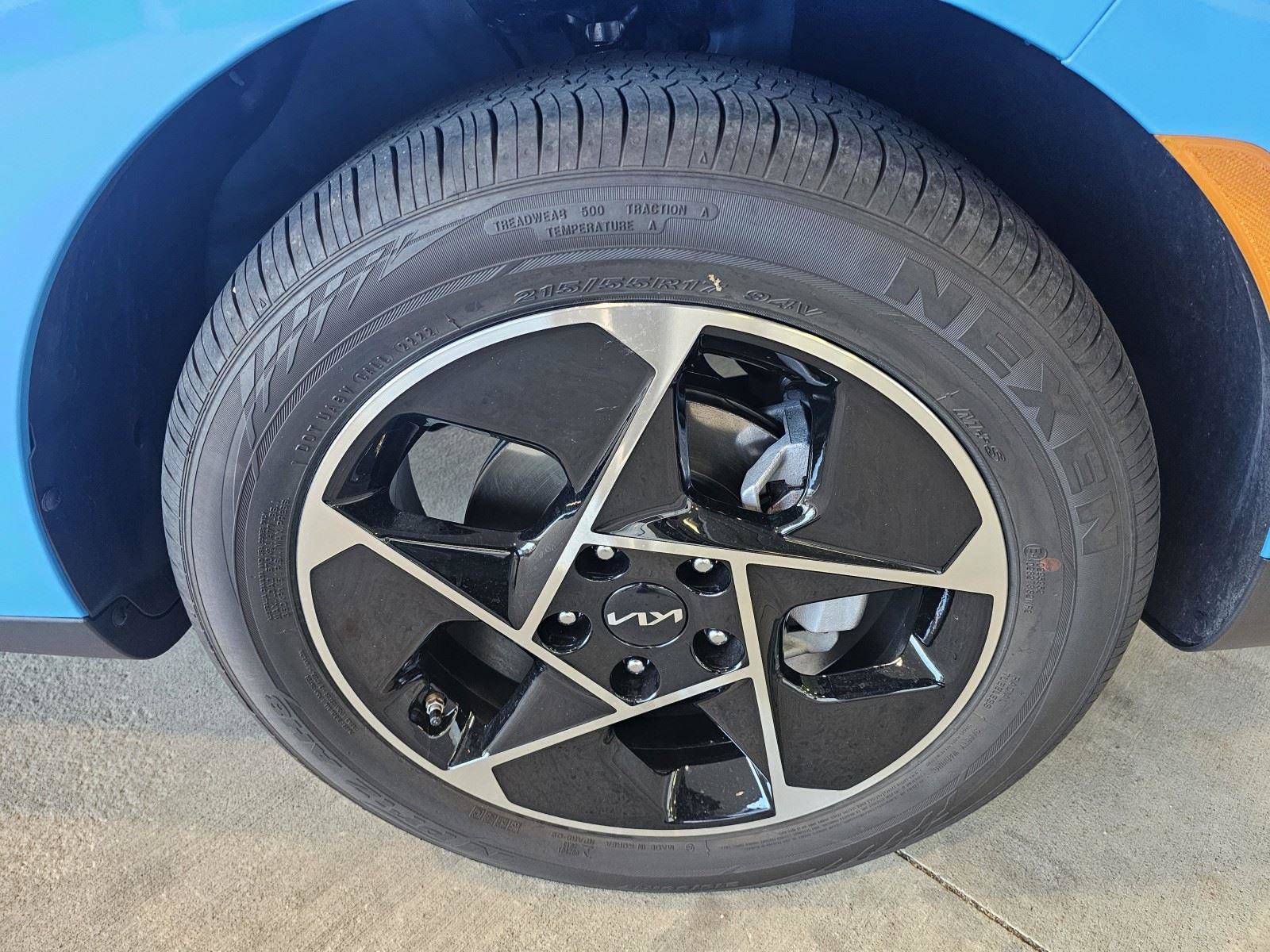 Used 2023 Kia Soul EX image 9