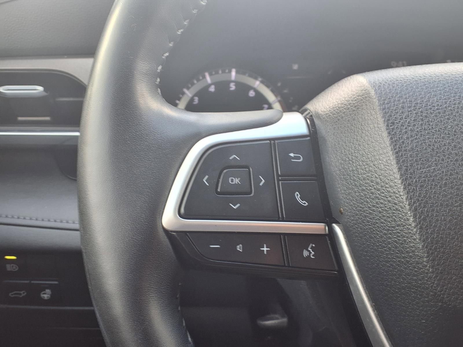 Used 2022 Toyota Highlander Limited image 15