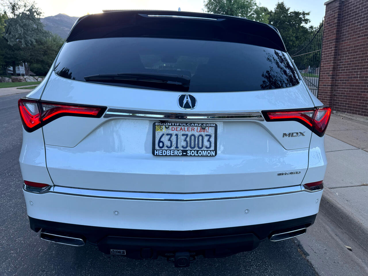 Used 2022 Acura MDX SH-AWD w/ Advance Package image 3