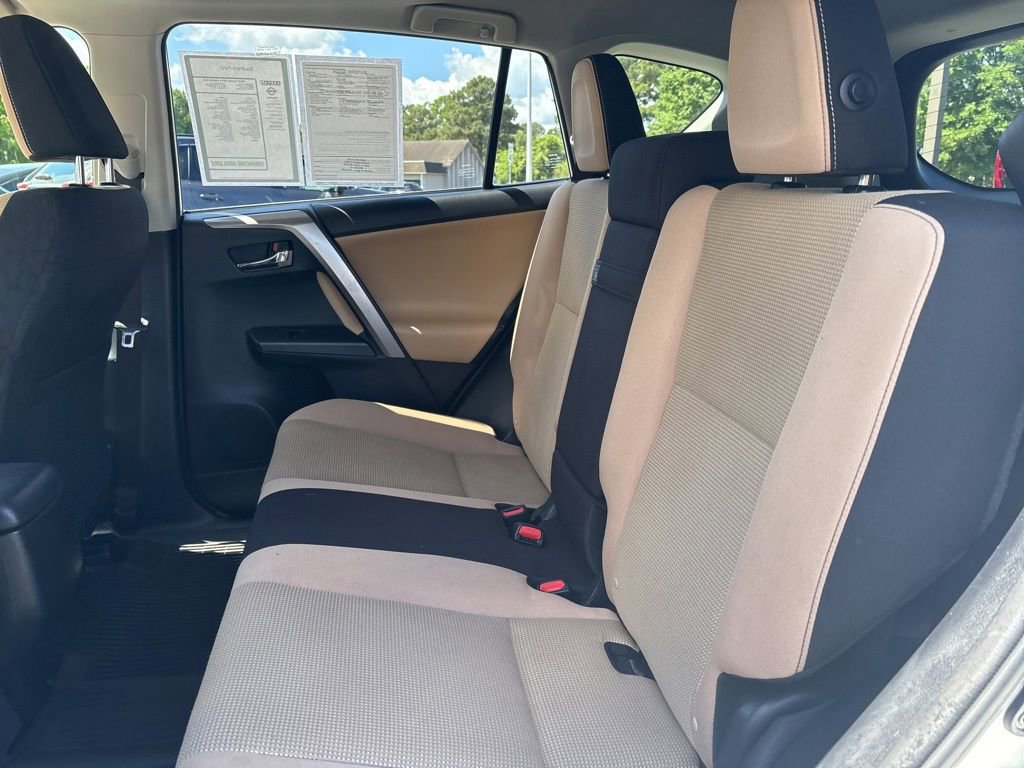Used 2018 Toyota RAV4 XLE AWD/4WD image 24