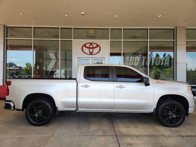 Used 2022 Chevrolet Silverado 1500 RST AWD/4WD image 3