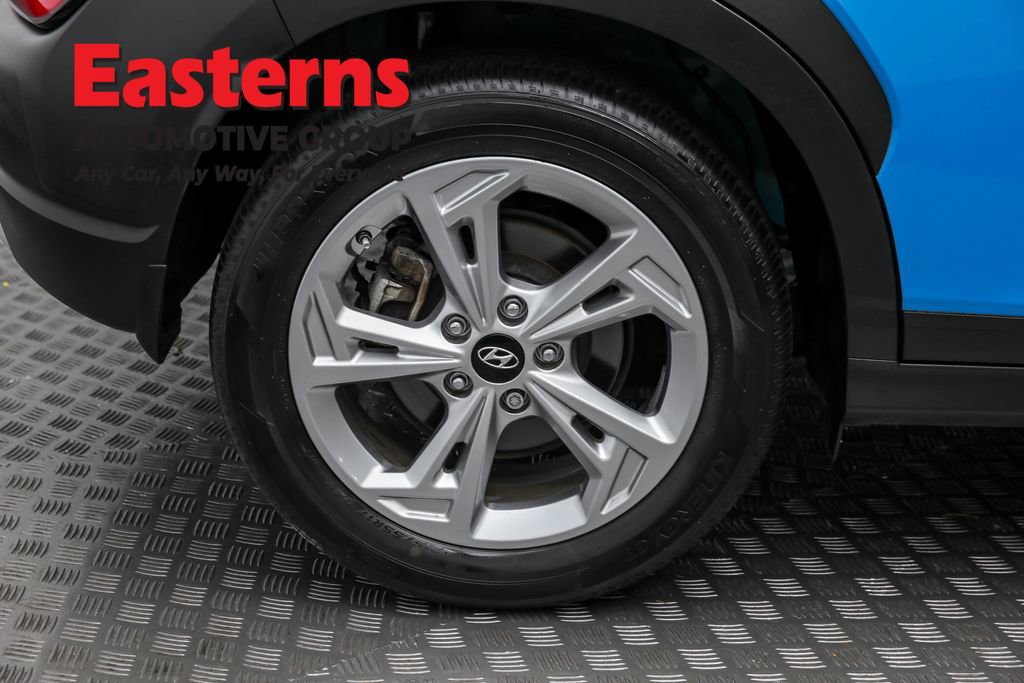 Used 2022 Hyundai Kona SEL w/ Convenience Package image 28