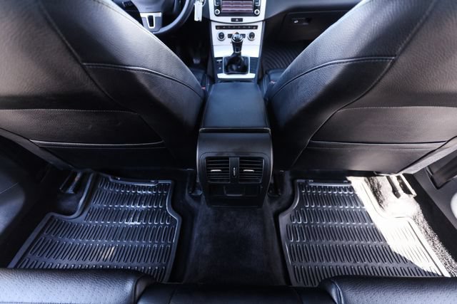 Used 2013 Volkswagen CC Sport FWD image 30