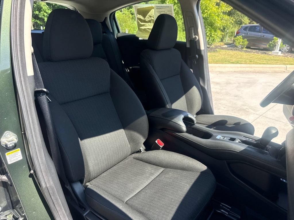 Used 2016 Honda HR-V LX image 34