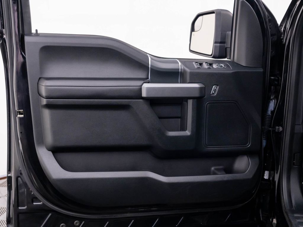Used 2018 Ford F150 XLT w/ Equipment Group 302A Luxury AWD/4WD image 13