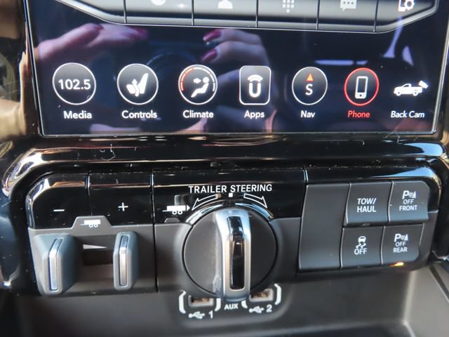Used 2021 RAM 1500 Laramie w/ Sport Appearance Package AWD/4WD image 33
