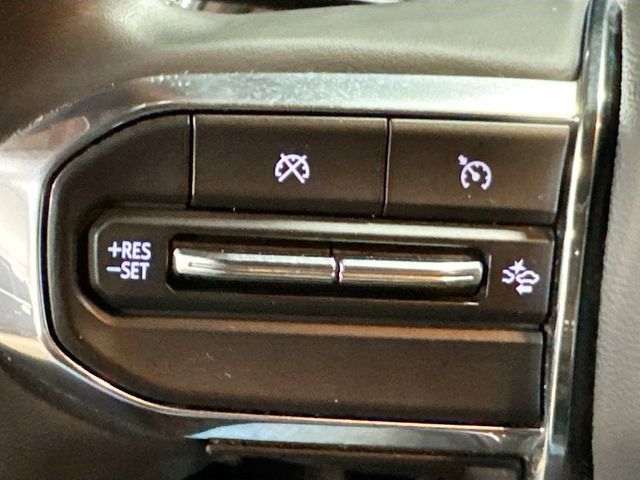 Used 2024 GMC Canyon Denali w/ LPO, Denali Black Edition image 10