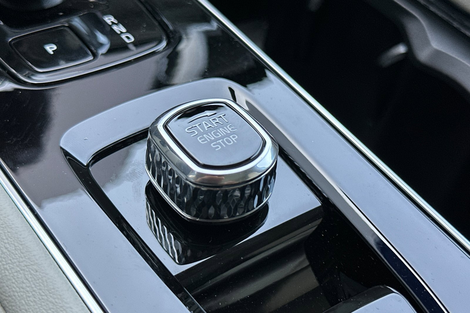 New 2026 Volvo XC90 T8 Ultra w/ Lounge Package image 27