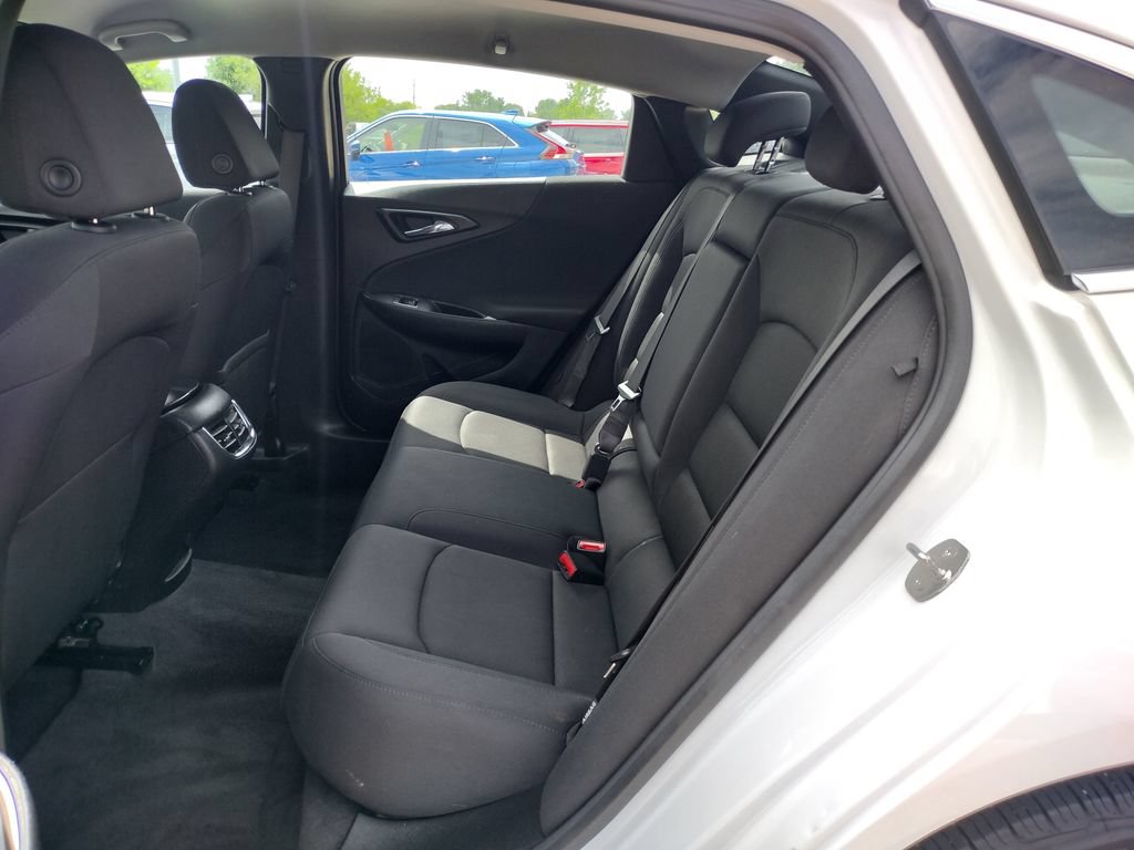 Used 2023 Chevrolet Malibu LT FWD image 7