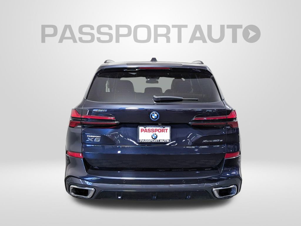 Used 2025 BMW X5 xDrive50e w/ M Sport Package AWD/4WD image 6