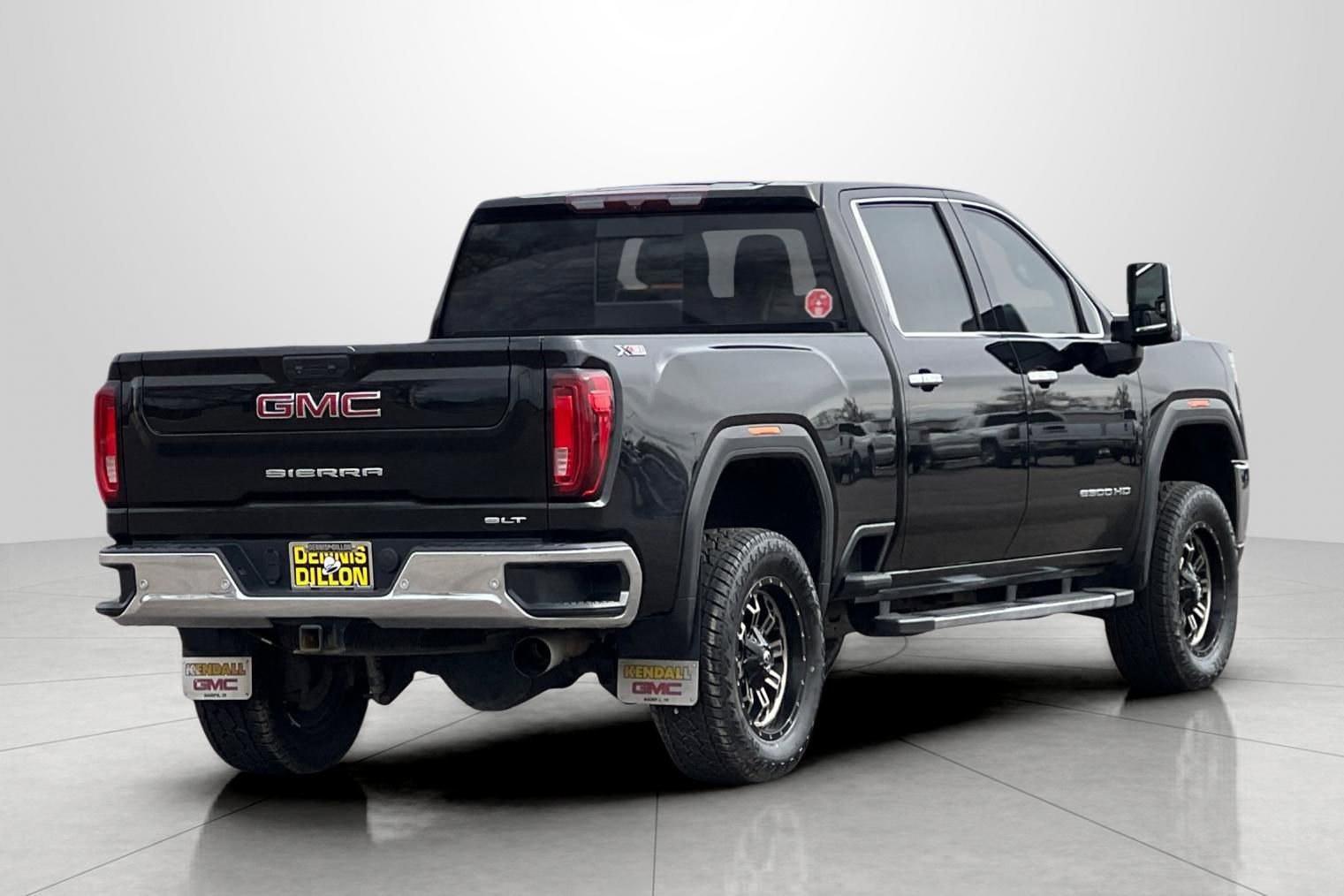 Used 2021 GMC Sierra 2500 SLT w/ SLT Premium Package image 4
