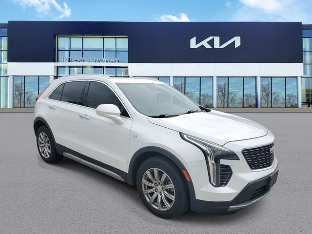 Used 2019 Cadillac XT4 Premium Luxury w/ Cold Weather Package AWD/4WD image 2