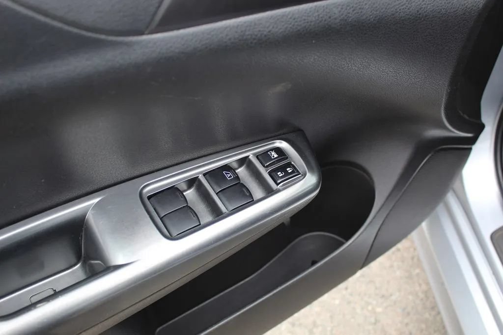 Used 2013 Subaru Impreza WRX Premium AWD/4WD image 10
