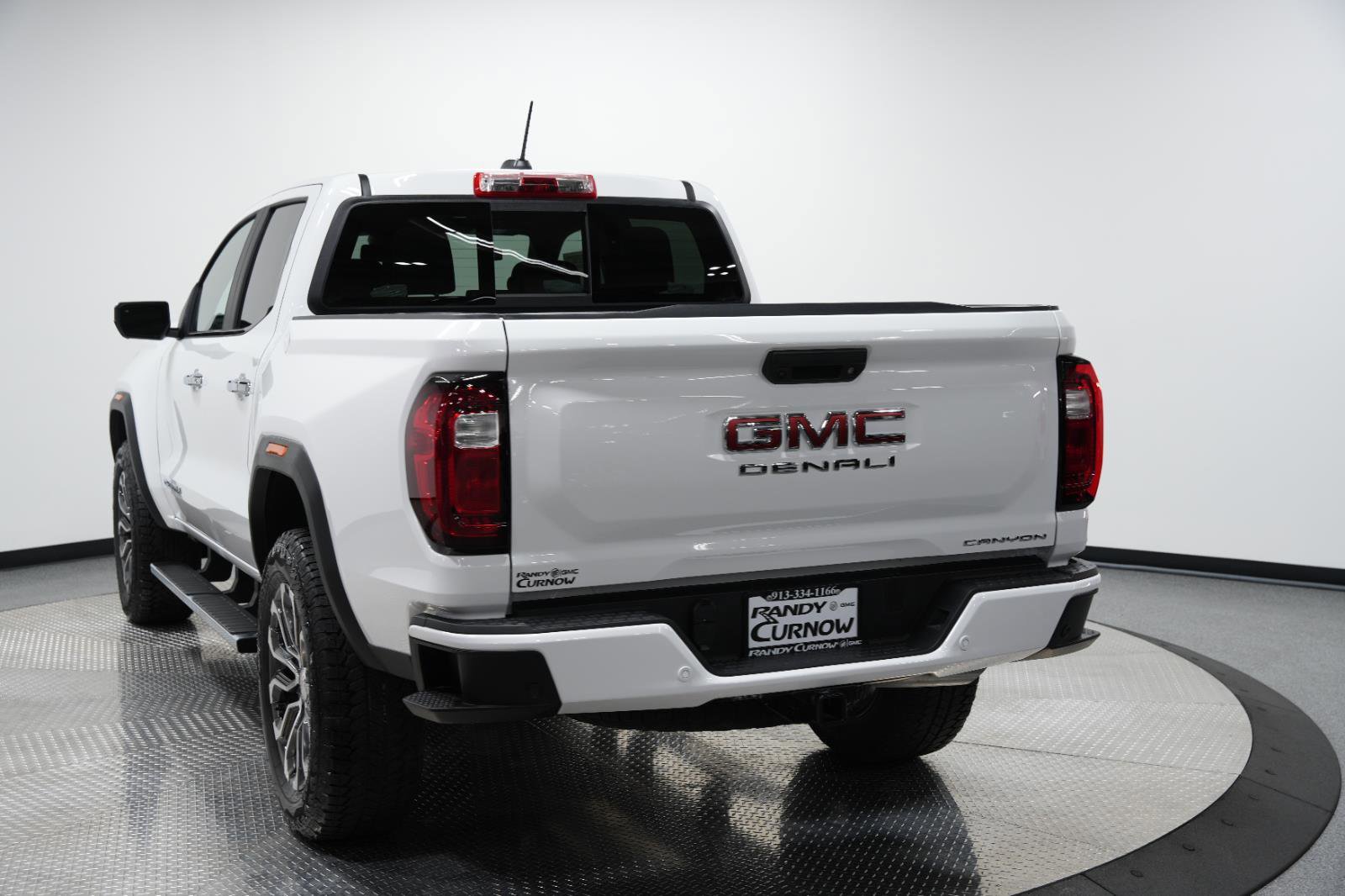 New 2026 GMC Canyon Denali image 5