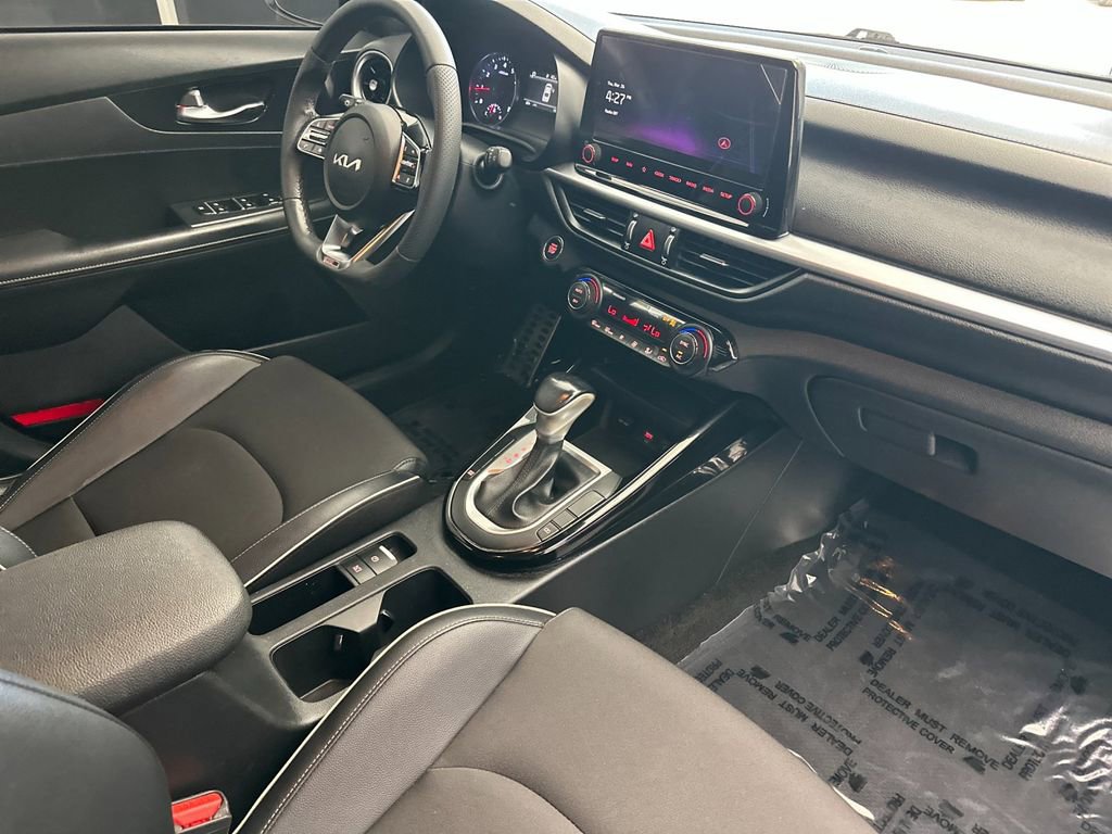 Used 2023 Kia Forte GT-Line w/ GT-Line Technology Package image 14