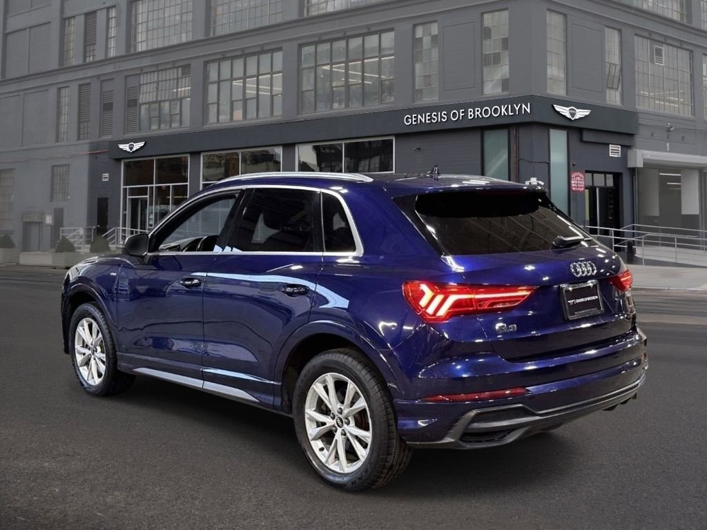 Used 2022 Audi Q3 2.0T Premium Plus w/ Premium Plus Package AWD/4WD image 6