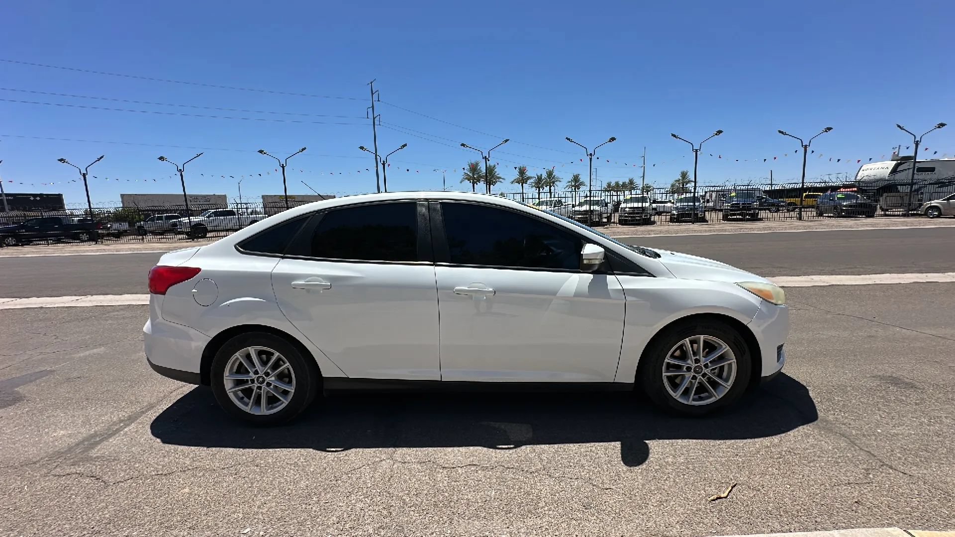 Used 2017 Ford Focus SE FWD image 5