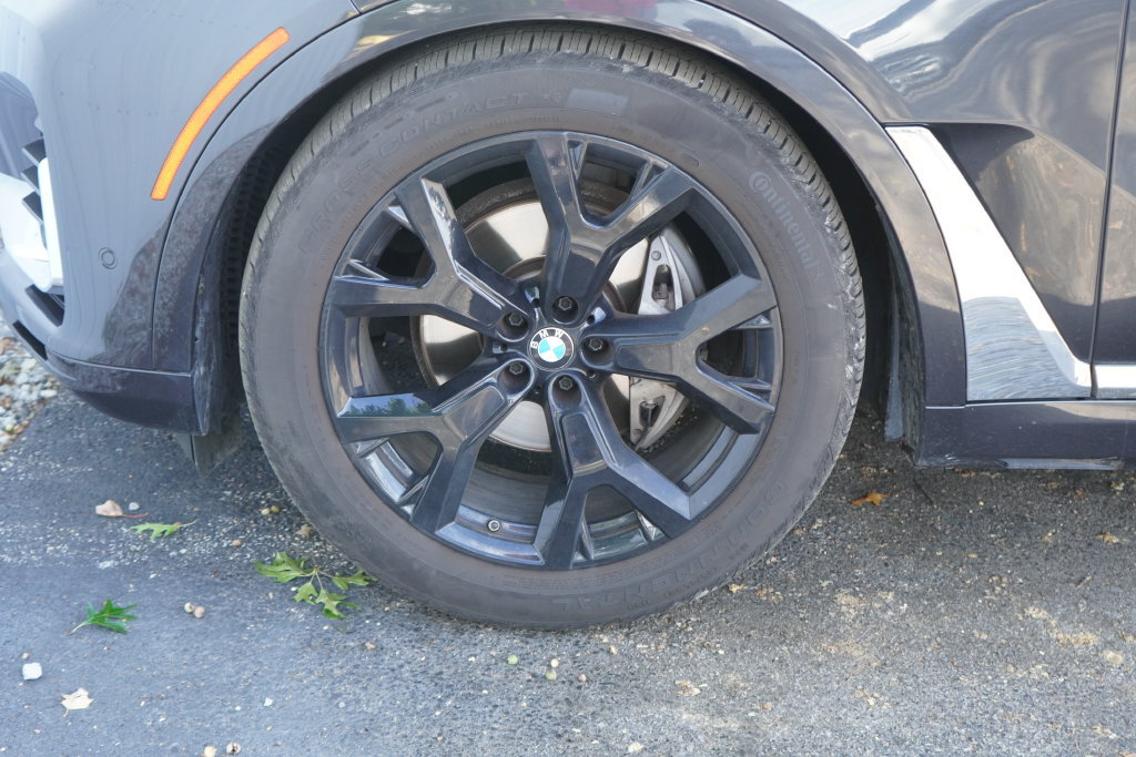 Used 2021 BMW X7 xDrive40i w/ Executive Package AWD/4WD image 6