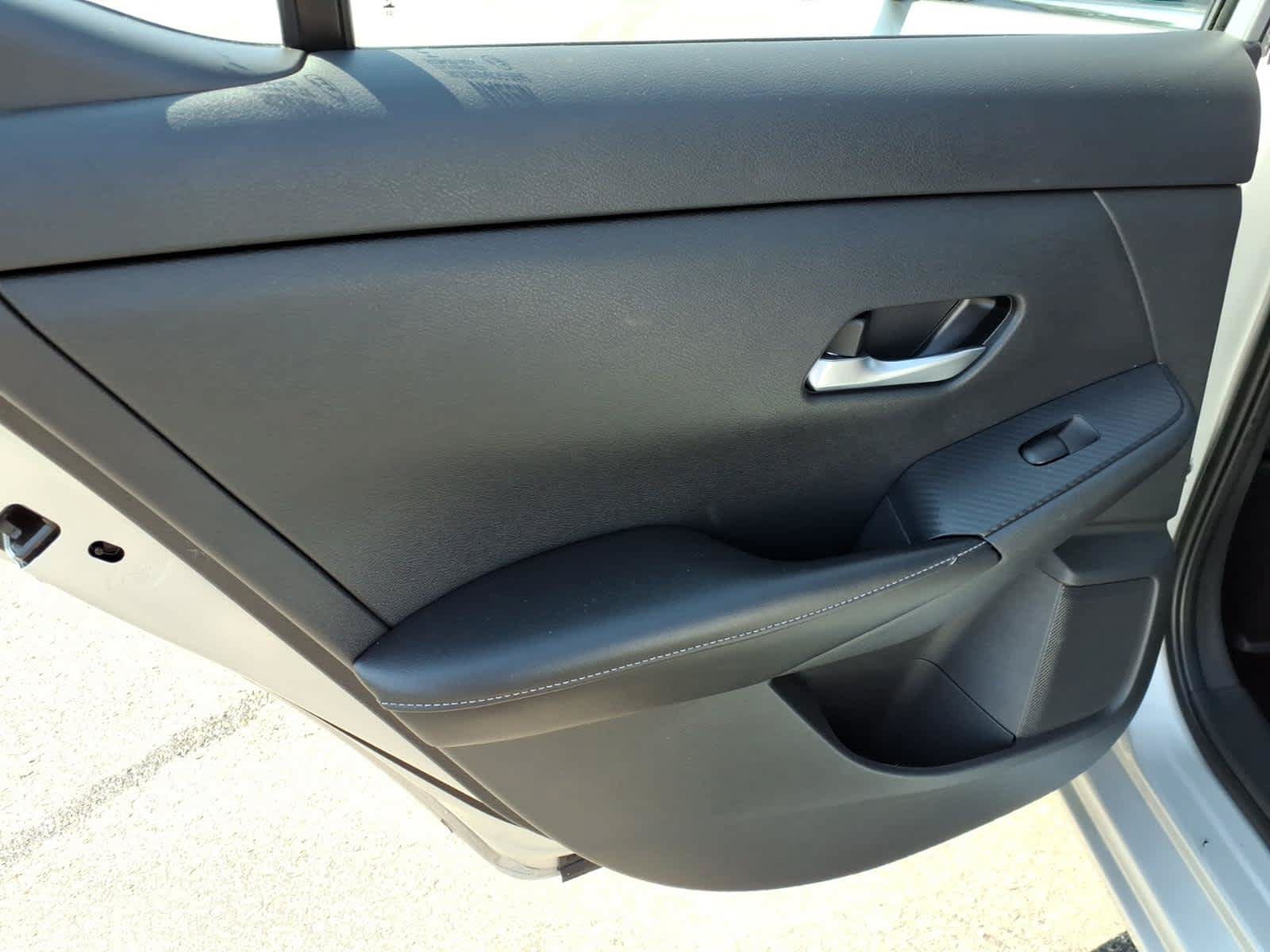 Certified 2023 Nissan Sentra S FWD image 11