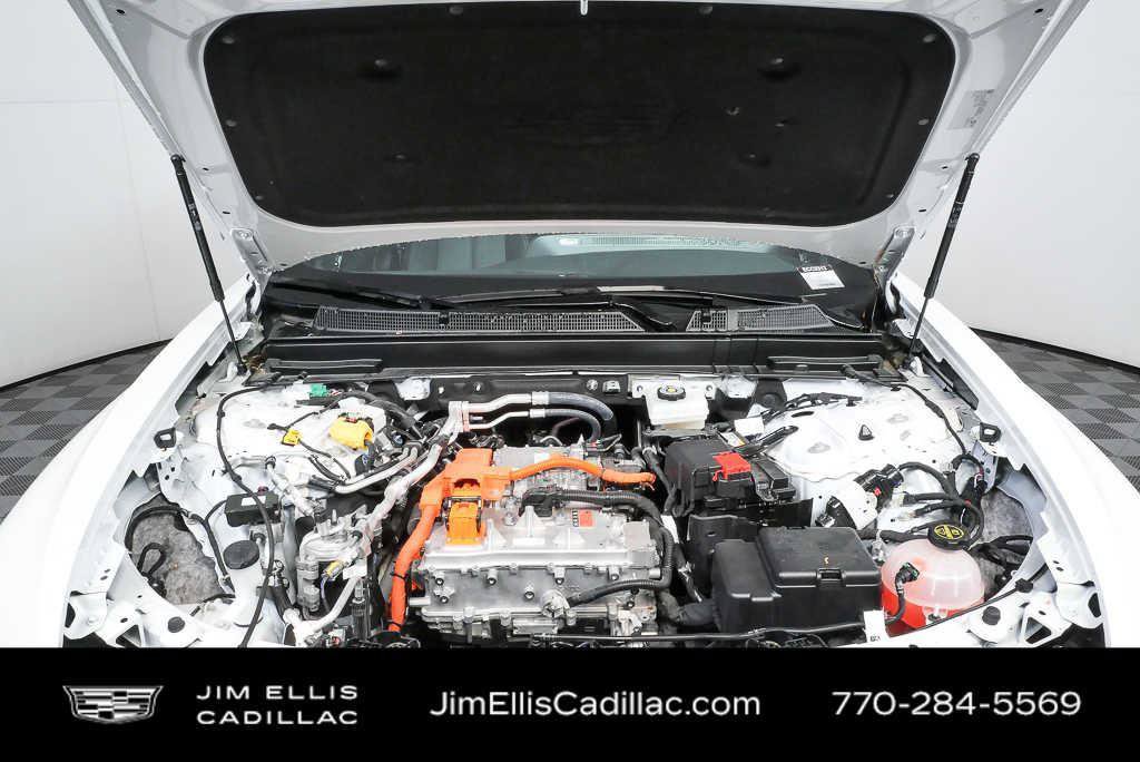 Certified 2025 Cadillac Lyriq Luxury w/ LPO, Floor Liner Package AWD/4WD image 33