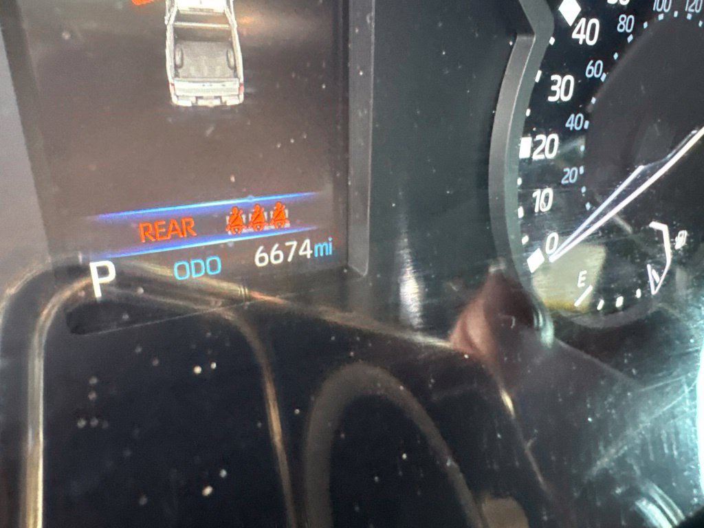 Used 2025 Toyota Tundra SR5 AWD/4WD image 18