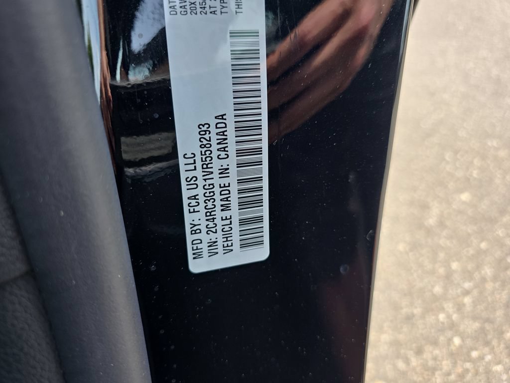 New 2027 Chrysler Pacifica Limited AWD/4WD image 41