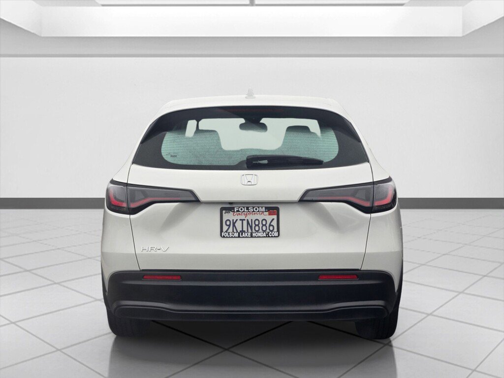 Certified 2024 Honda HR-V LX image 6