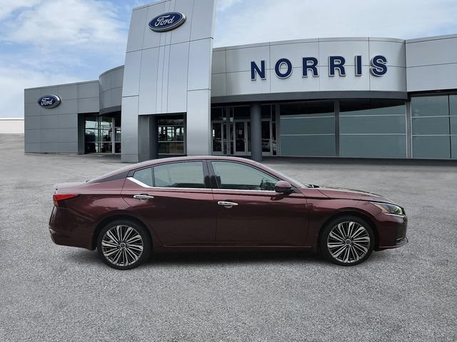 Used 2023 Nissan Altima 2.5 SL AWD/4WD image 5
