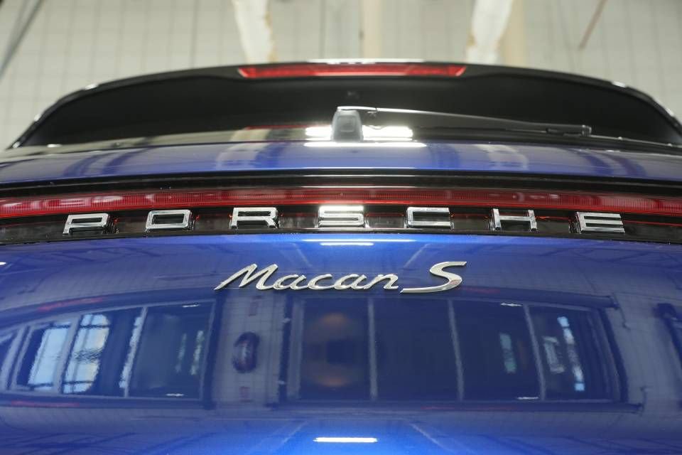 New 2026 Porsche Macan S AWD/4WD image 41